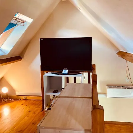 La Maisonnette Country house Saint-Hilaire-sous-Romilly
