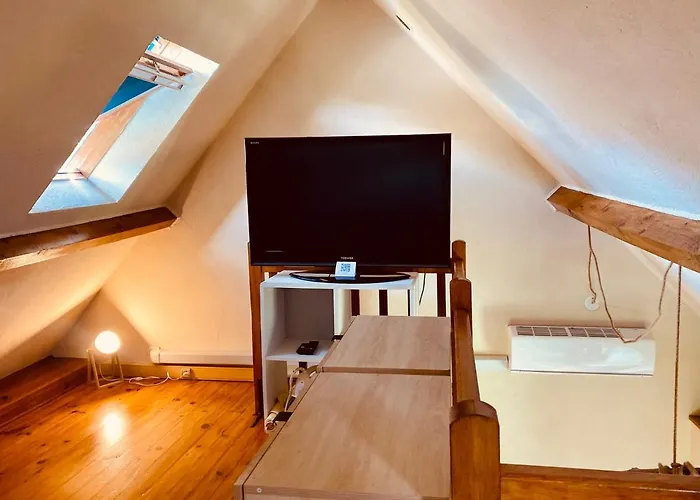 La Maisonnette Летний дом Saint-Hilaire-sous-Romilly